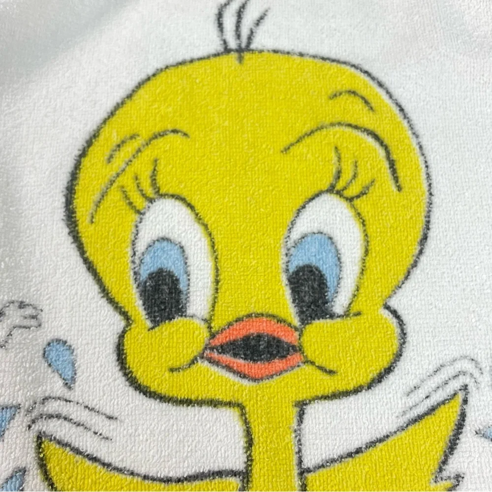 Vintage Tweety Bird Towel Child Size FLAWS Warner Bros. Sylvester Cat‎ Retro